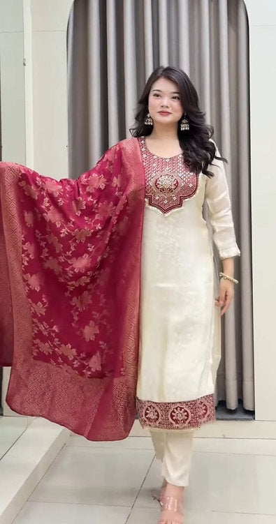 Banarasi Wiving Special Suit Set