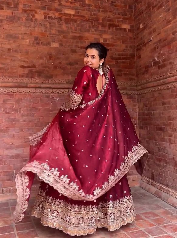 New Designer Anarkali Suit In Fancy Fabric