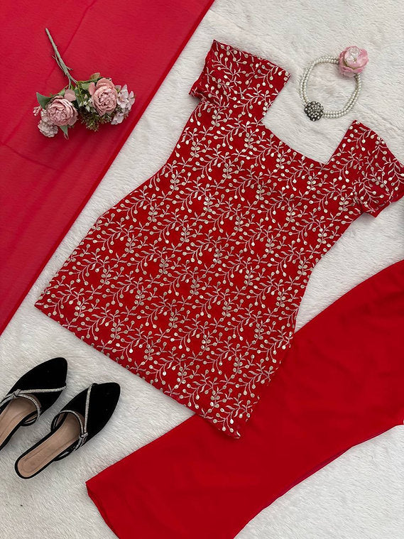 Designer Timeless 90’s Style iconic Set – Elegant Ethnic Wear