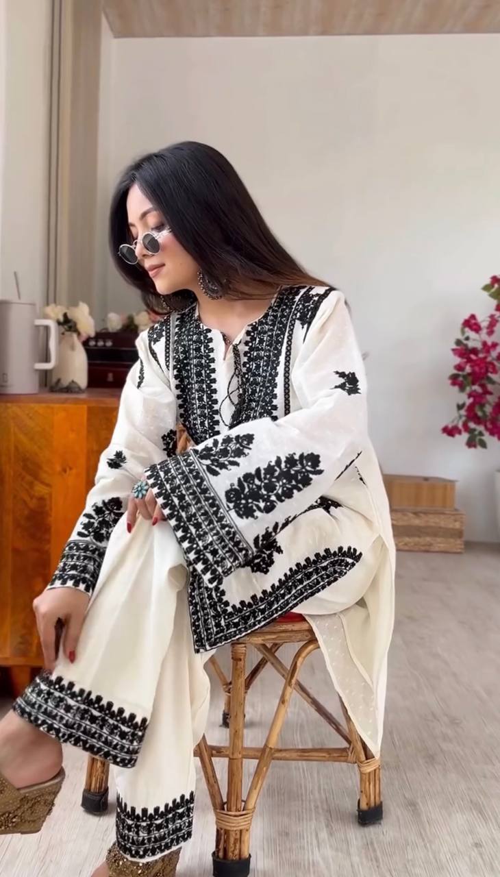 Ink & Ivory Kurta Set