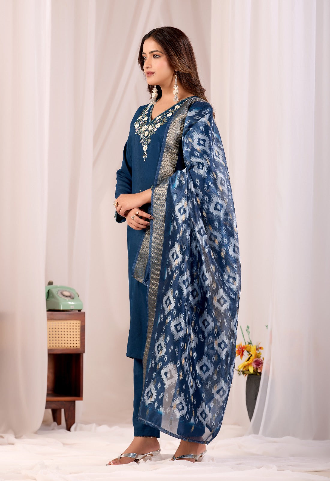 Neelika Suit Set