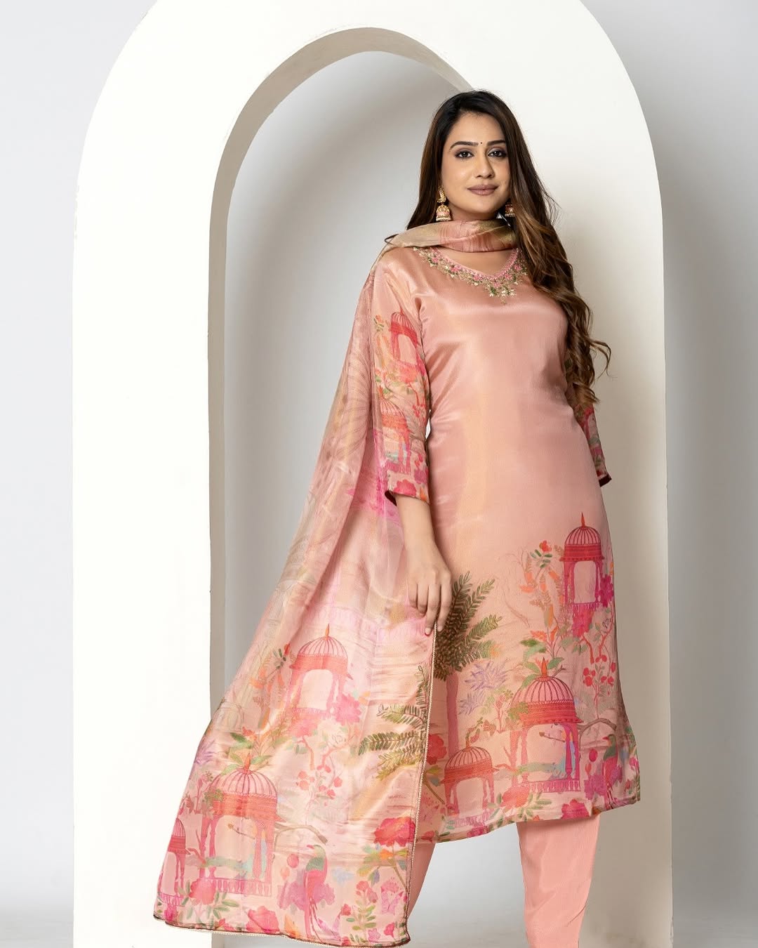 Aangan Bloom Suit Set