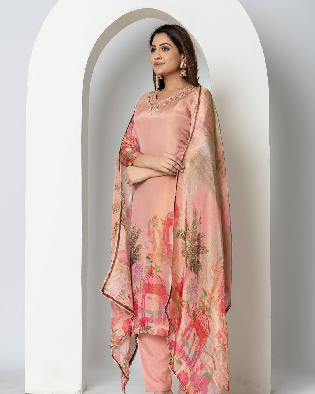 Aangan Bloom Suit Set