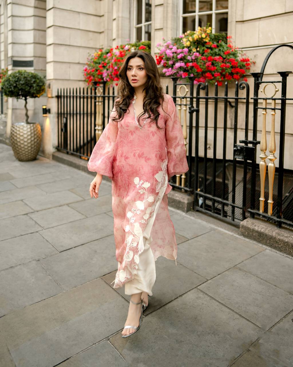 Elysian Bloom Kurta Set